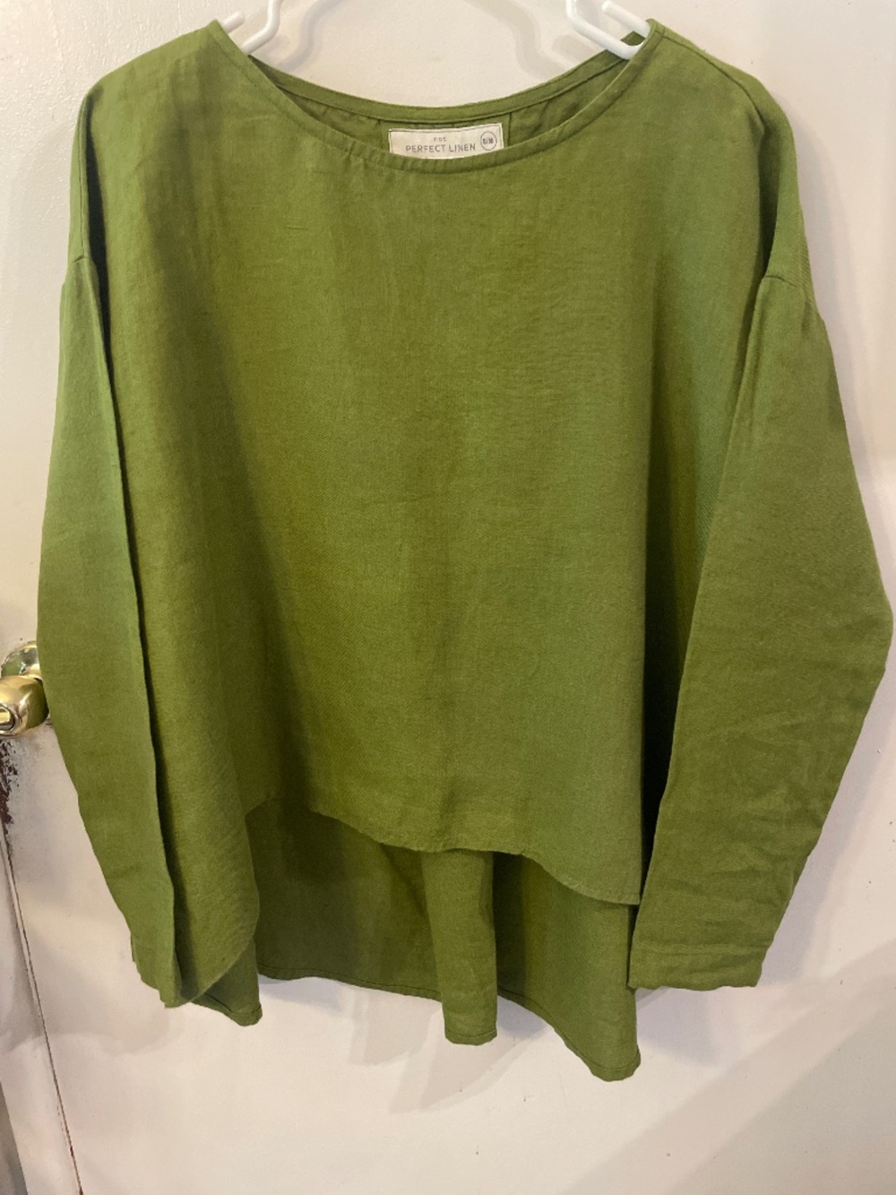 Not Perfect Linen Leaf top
